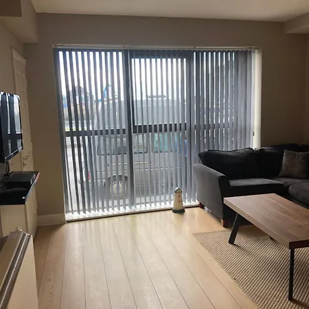 3 Bedroom On The Docks In * Galway
